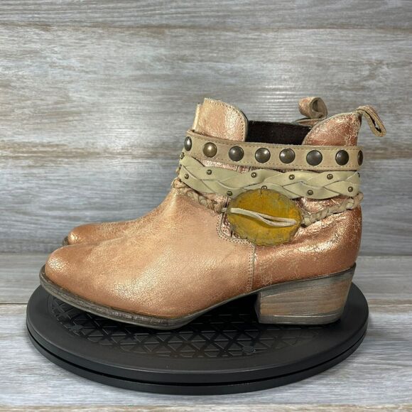 Corral Circle G Rose Gold Copper Metallic Western Rodeo Short Boots Size 7.5 - Picture 1 of 9